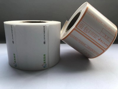 不干胶标签这样使用光油，效果超乎你想象。